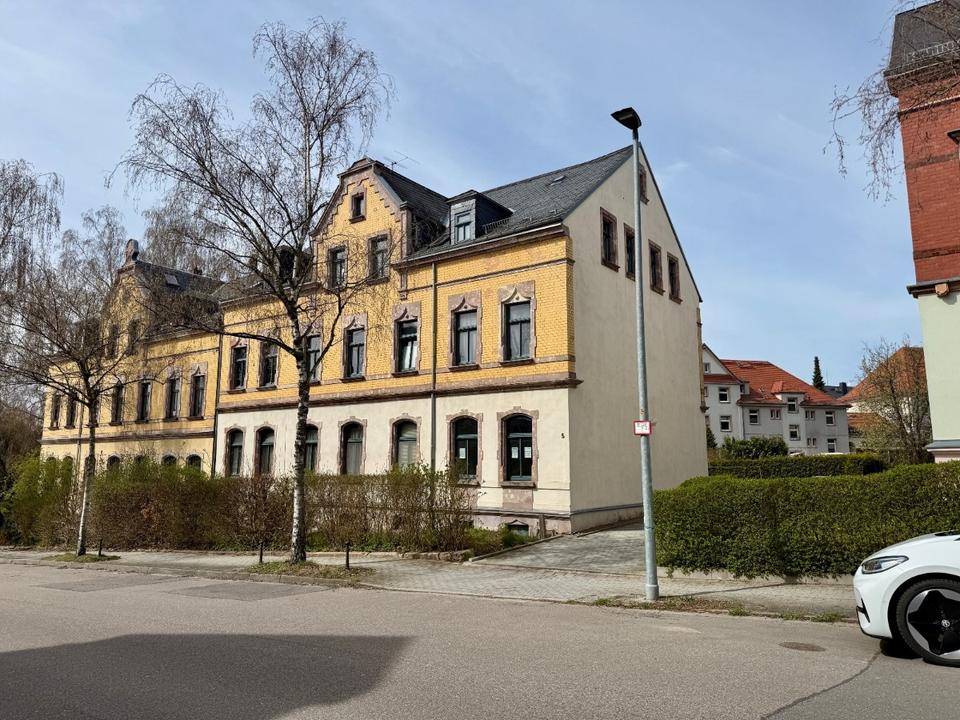 Thumbnail-Ebersdorf - Hübsche Erdgeschosswohnung mit Balkon in Chemnitz zu vermieten.