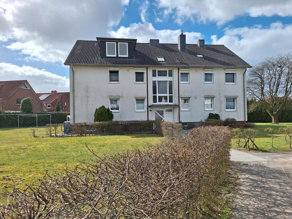 Thumbnail-Rastede-Wahnbek - 2 Zimmer Küche Bad Dachgeschosswohnung