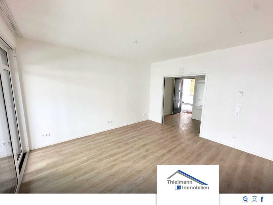 Thumbnail-Schöne 1. OG-Wohnung mit Aufzug und Terrasse zur Miete