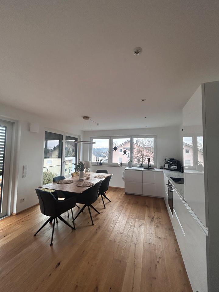 Thumbnail-Moderne 3-Zimmer-Wohnung mit Südbalkon, hochwertiger Küche