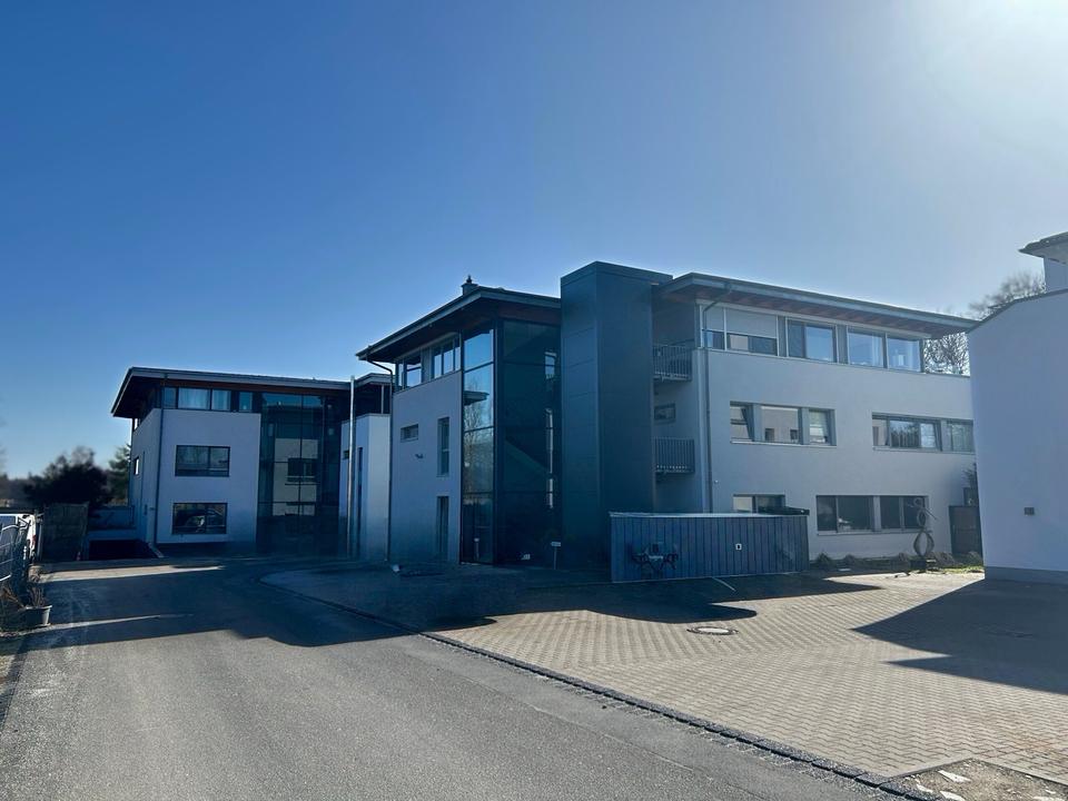 Thumbnail-Exklusive 3-Zimmer-Wohnung (136 m²) mit Aufzug & 2 Stellplätzen