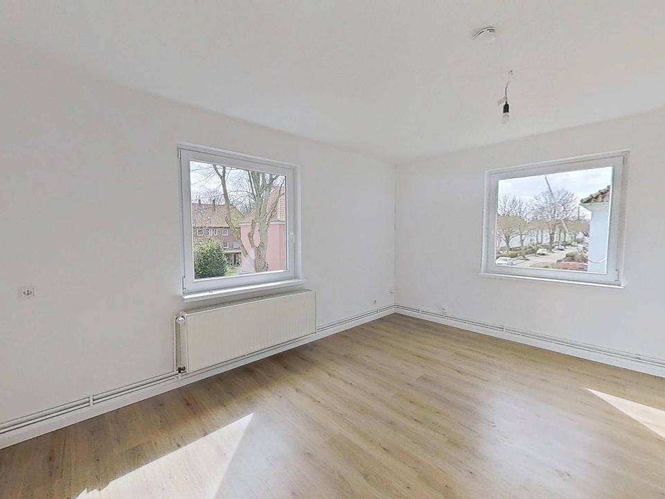 Thumbnail-Helle 3-Zimmer-Wohnung mit Wannenbad