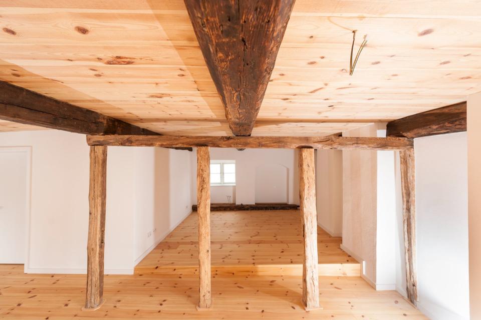 Thumbnail-großzügige 4 Zimmer Wohnung