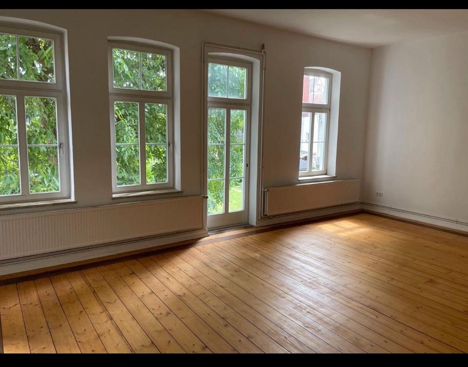 Thumbnail-Mitten in der Innenstadt wird eine Salon-Wohnung frei