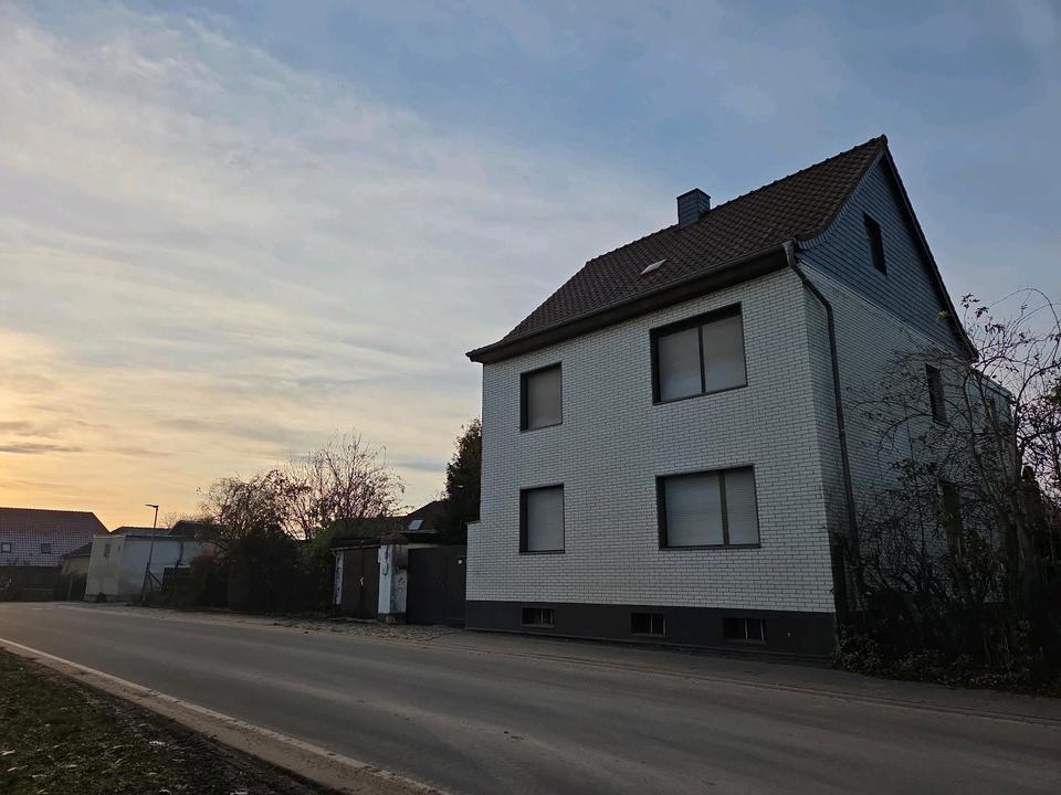 Thumbnail-Zweifamilien haus mit Potential