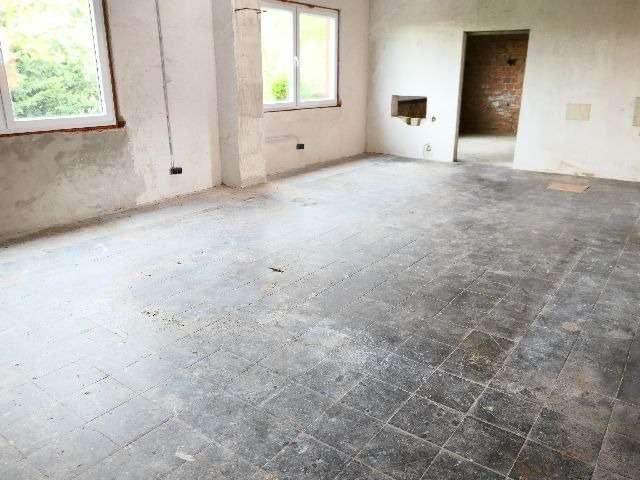 Thumbnail-170m² Halle und Lagerfläche, mit zwei Garagen, möglichen Büroflächen, ggf. auch Küche und WC!
