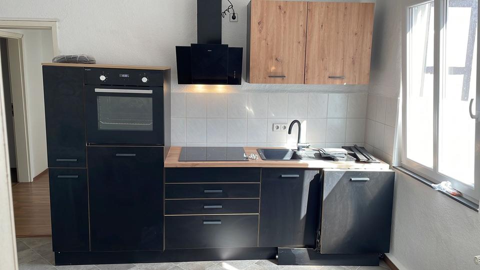 Thumbnail-Zentrale freundliche 2-Raum Wohnung mit Einbauküche