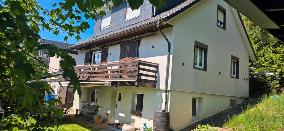 Thumbnail-Sonniges Freistehendes Einfamilienhaus mit großem Garten
