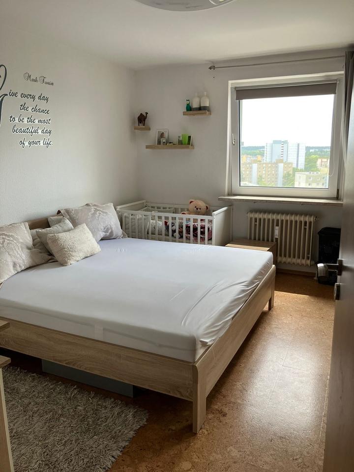 Thumbnail-Bezugsfrei: 3-Zi. Wohnung, 12. OG – provisionsfrei