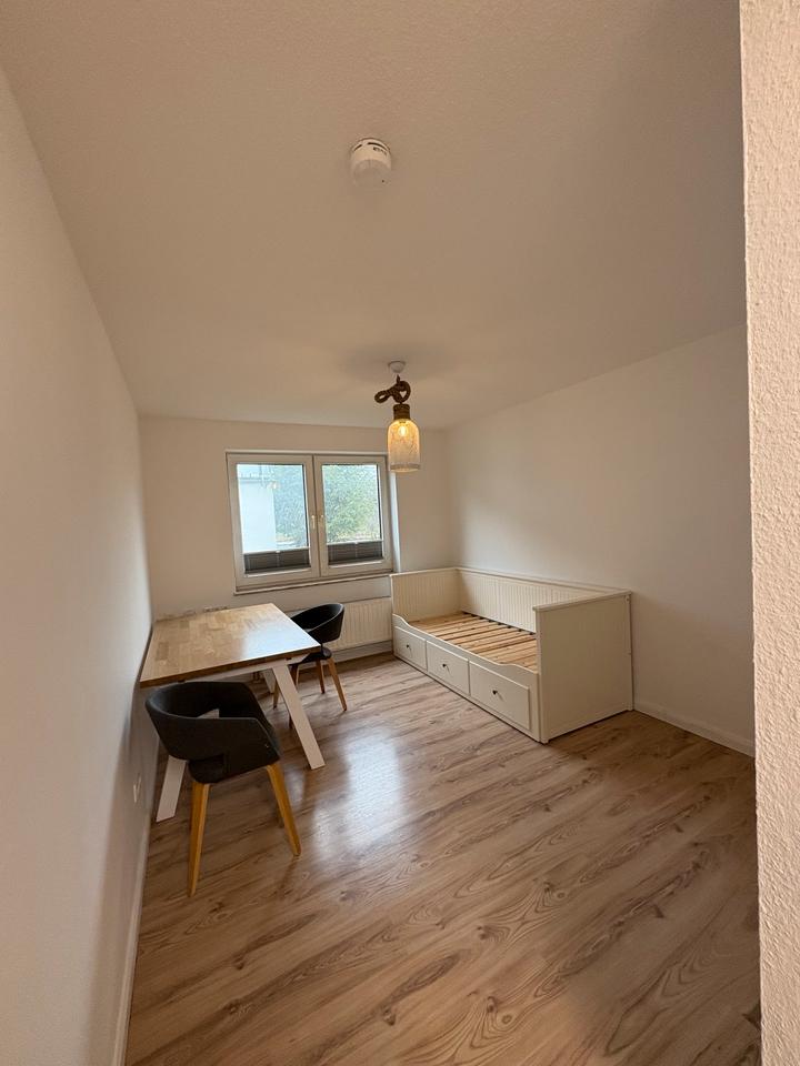 Thumbnail-Schöne, helle 1-Zimmer-Wohnung, teilmöbliert