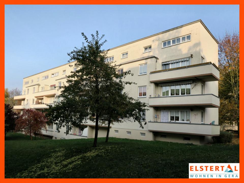 Thumbnail-Im Bauhausstil mit Oberlicht wohnen Offene Küche Bad mit Wanne Blick ins Grüne