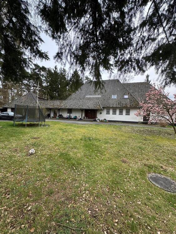Thumbnail-Großes Haus auf 3.519 m² Grundstück in JesteburgOsterberg