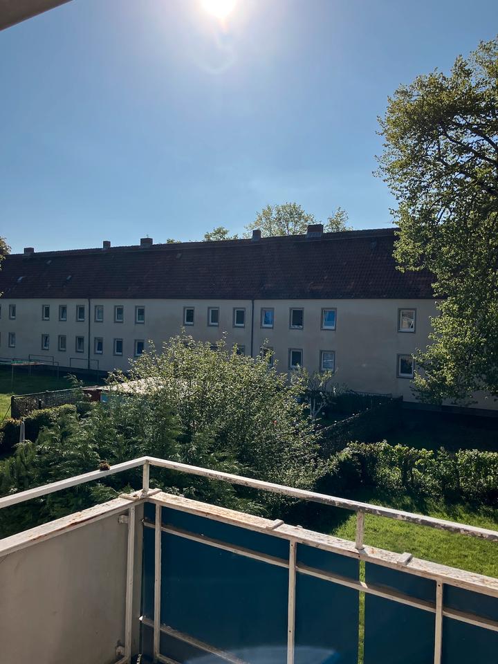 Thumbnail-Gemütliche 3-Zimmer-Wohnung mit Balkon – ideal für Paare