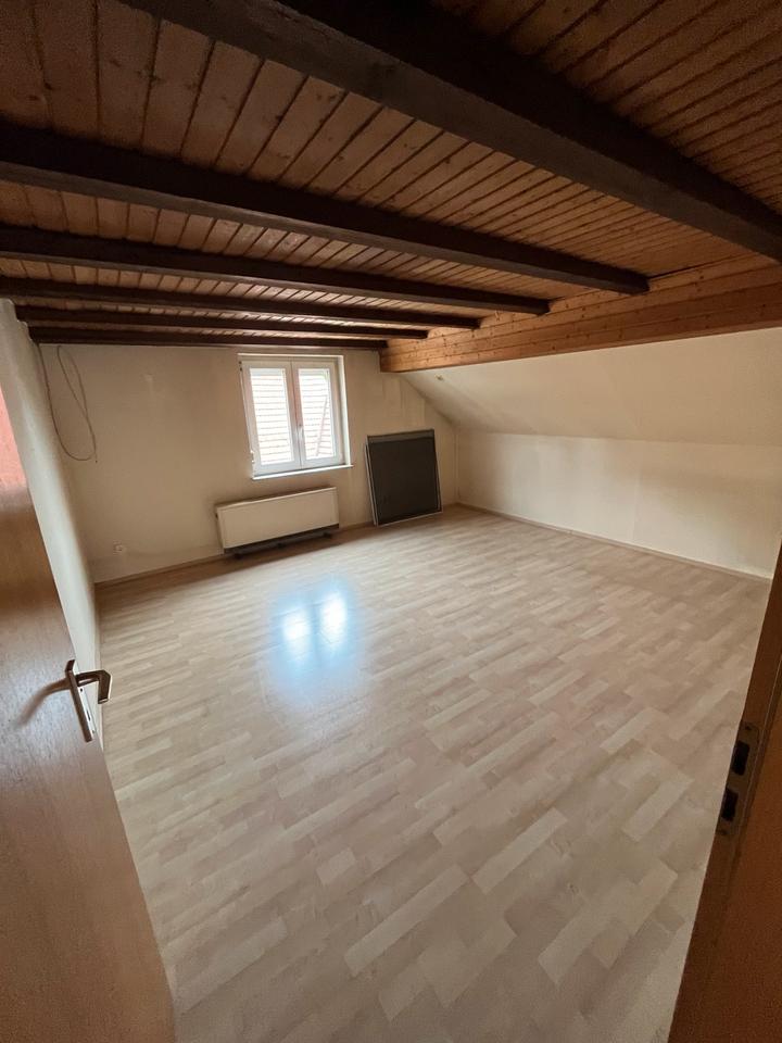 Thumbnail-Dachgeschosswohnung zu vermieten