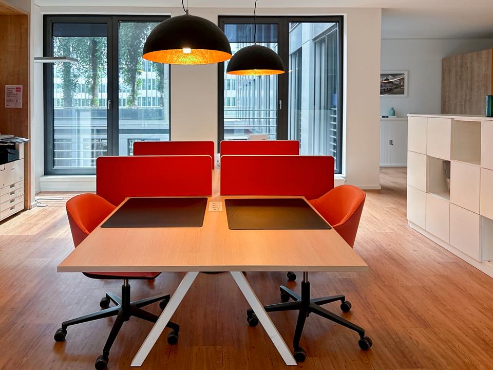 Thumbnail-Coworking-Bereich in Regus City Nord
