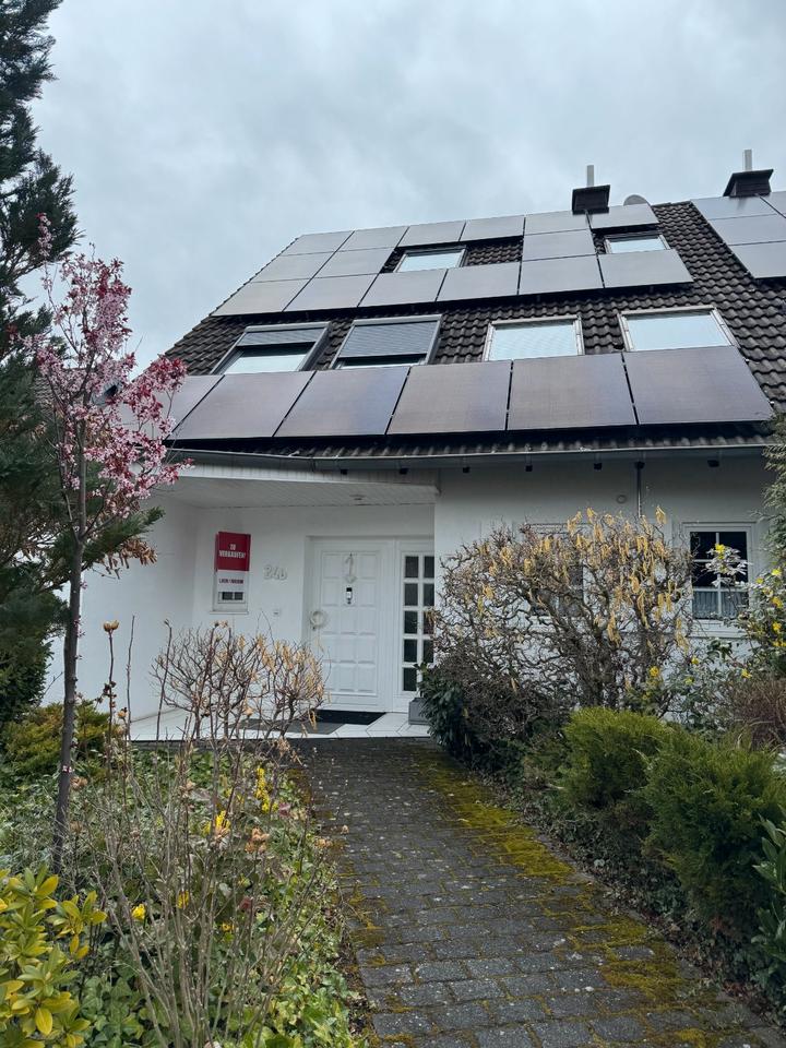 Thumbnail-Charmante Doppelhaushälfte mit Garten, Sauna von privat