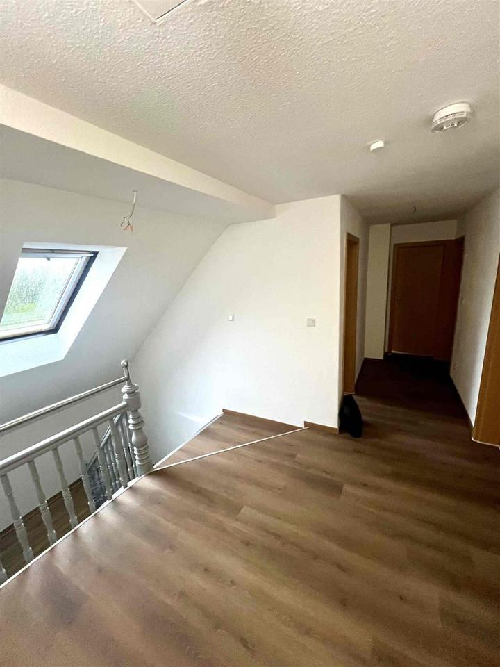 Thumbnail-Attraktive 4-Zimmer-Wohnung mit Tageslichtbad in Pegau!