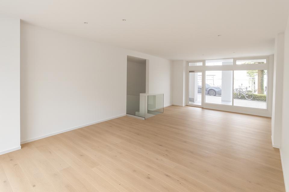 Thumbnail-[VAC-17655] Repräsentative Gewerbefläche mit Seeblick
