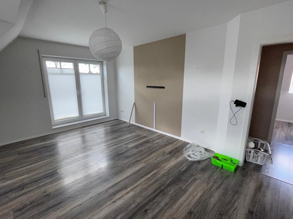 Thumbnail-Zentrum Remels ruhig Charmante 3-Zimmer-Wohnung 65qm mit Balkon