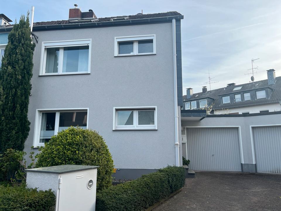 Thumbnail-4,5-Zimmer Reihenendhaus in Essen-Dellwig mit Garage