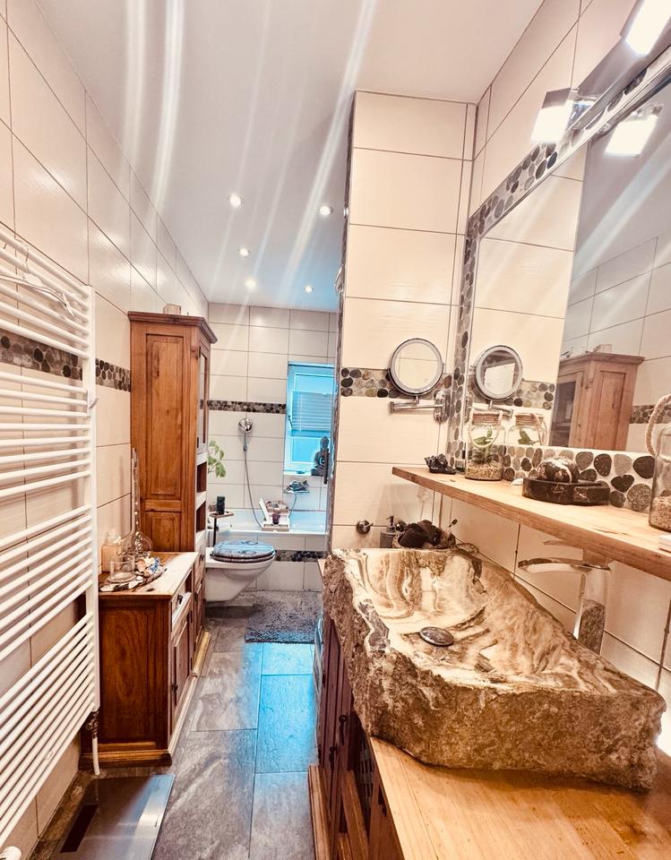 Thumbnail-Schöne große Wohnung auf zwei Ebenen zu vermieten