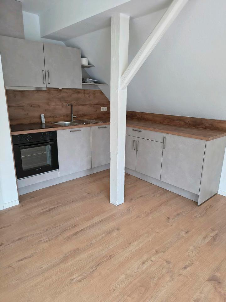 Thumbnail-frisch renovierte 3 Zimmer Altbauwohnung