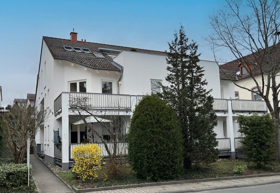 Thumbnail-Walluf: Zwischen Reben und Rhein - Moderne 2 Zi.-Wohnung mit EBK, Balkon, Garagenstellplatz
