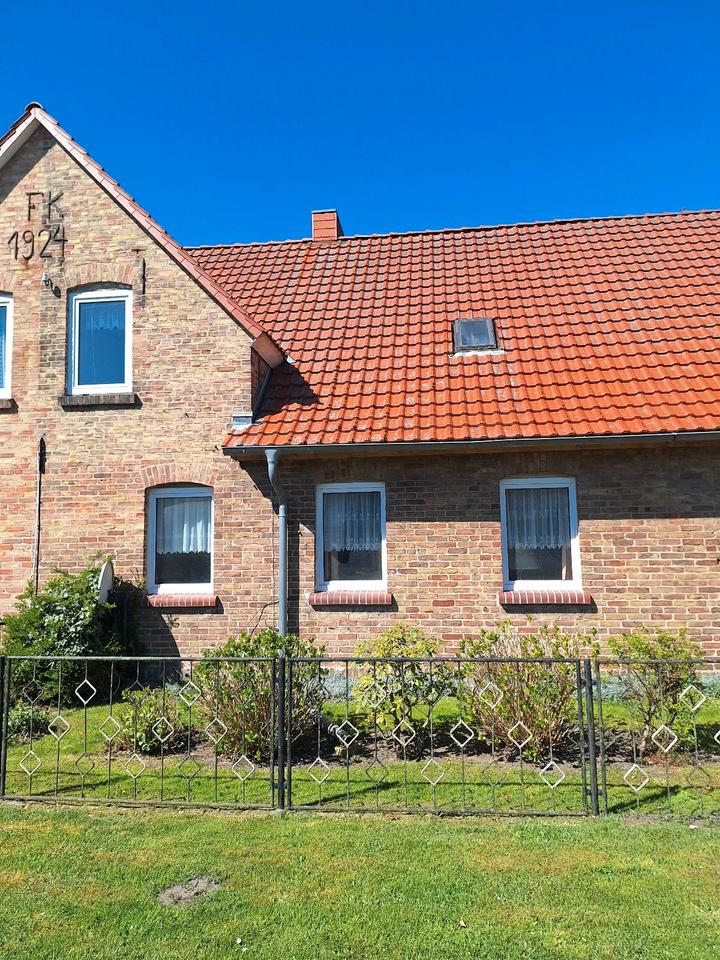 Thumbnail-Reihenmittelhaus mit viel Nebengelas auf Rügen, Stallgebäude