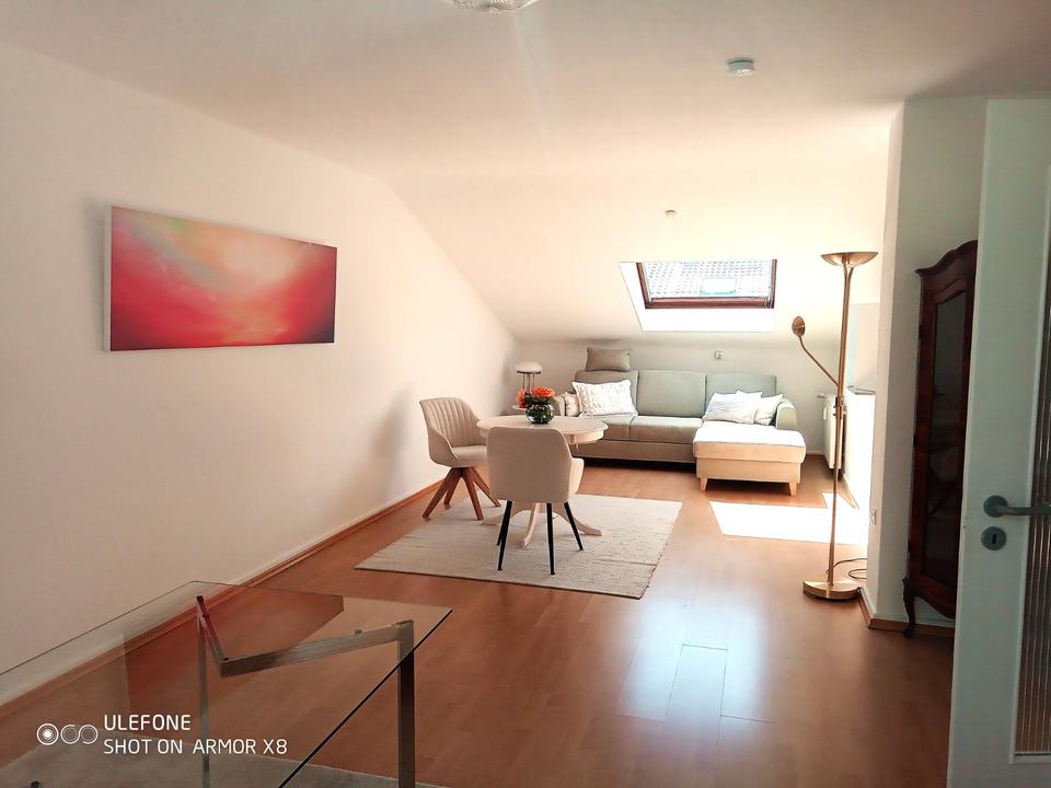 Thumbnail-Charmante 2-Zimmer Dachgeschosswohnung in Frankfurt-Preungesheim
