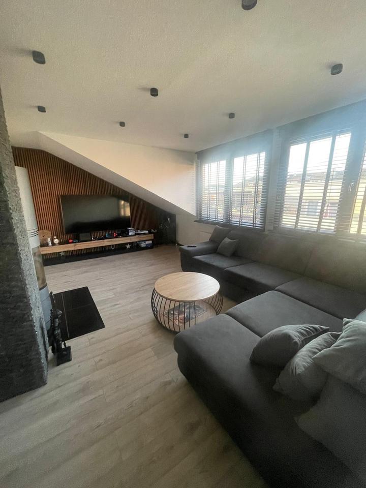 Thumbnail-6 Zimmer Wohnung