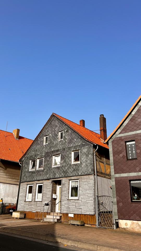 Thumbnail-Charmantes Einfamilienhaus mit Entwicklungspotenzial