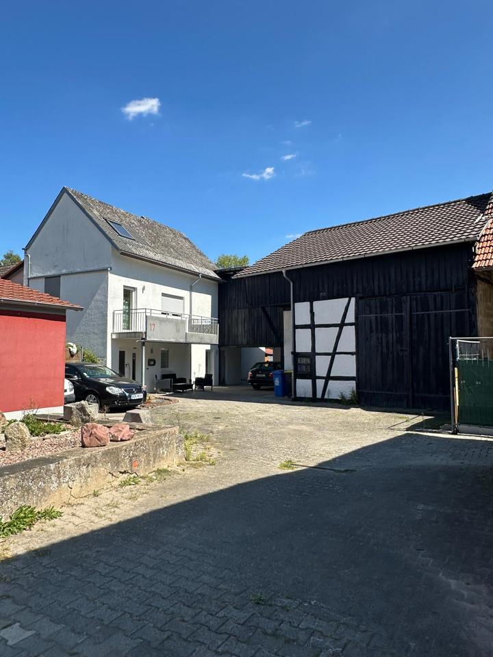 Thumbnail-Top gepflegtes Einfamilienhaus mit großer Scheune