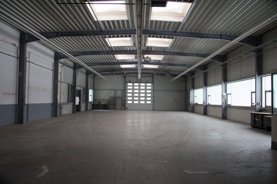 Thumbnail-650m² Lagerhalle,Produktionshalle, Büro, WC