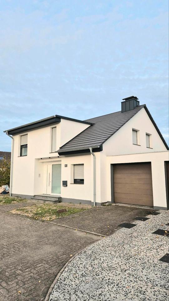 Thumbnail-Freistehendes Einfamilienhaus in gefragter Lage ✨