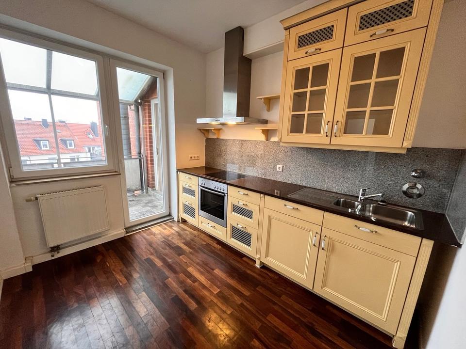 Thumbnail-Schöne 2 Zimmer Wohnung in zentraler Lage mit Einbauküche!