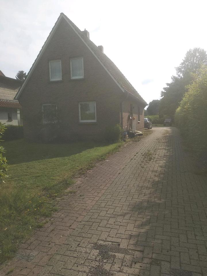 Thumbnail-Sanierungsbedürftiges Ein Zweifamilienhaus in Ohmstede
