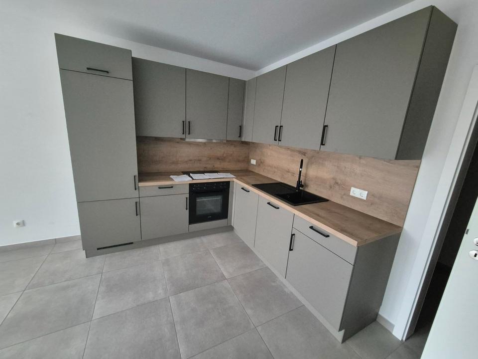 Thumbnail-Neubau Wohnung zu vermieten, Zentral, Küche, Erdwärmepumpe