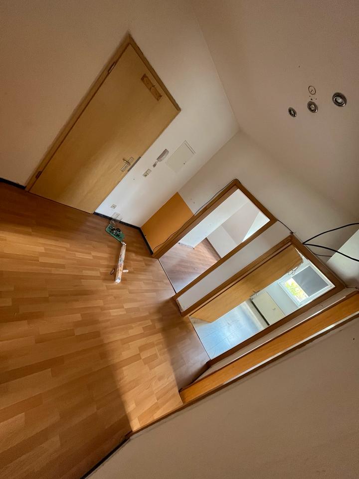 Thumbnail-Mügeln 3Zi Wohnung 1.OG, zentral, EBK, neu renoviert, Laminat.