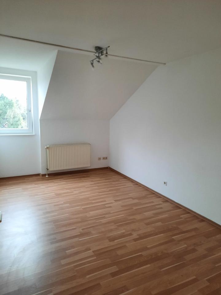 Thumbnail-zentral gelegene 2 ZKB - Dachgeschosswohnung in Oldenburg