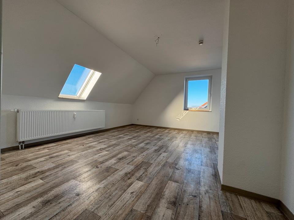 Thumbnail-Zweiraumwohnung Dachgeschoss Tageslicht KFZ EBK Sofort