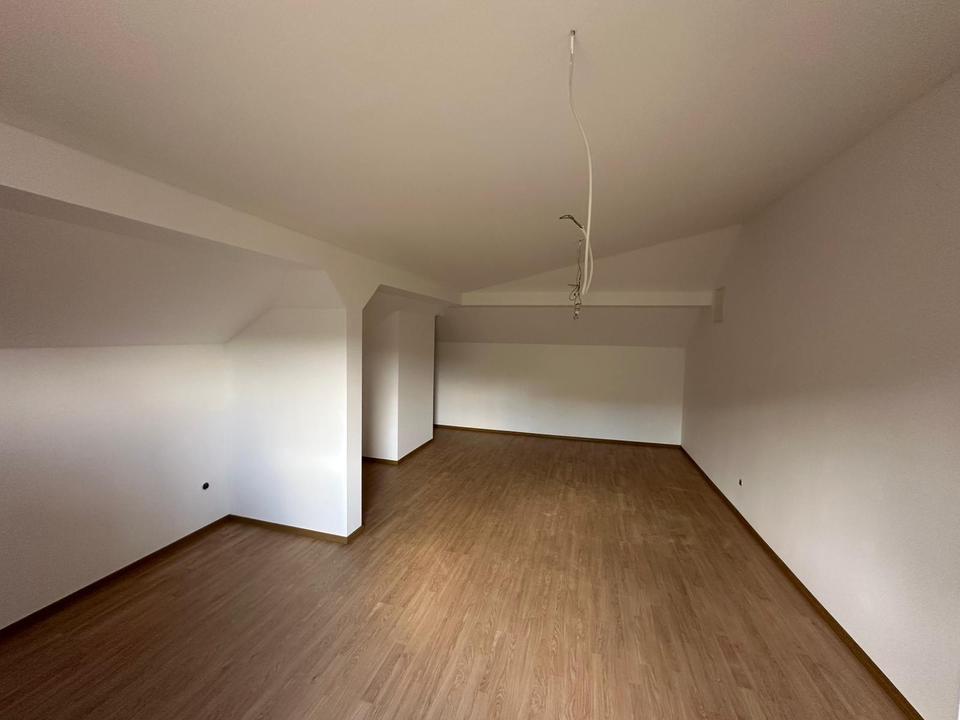 Thumbnail-Großzügige Wohnung