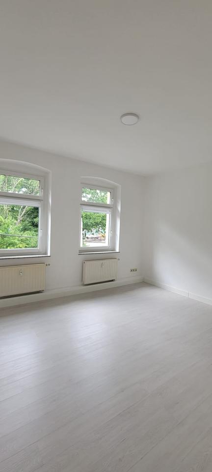 Thumbnail-Schöne 2-Raum-Wohnung in Zwickau inkl. Küche und PKW-Stellplatz