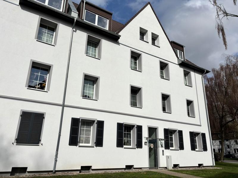 Thumbnail-Stilvolle, neu ausgebaute Dachgeschosswohnung am Waldrand – Erstbezug!