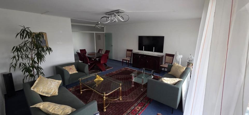 Thumbnail-Großzügige 3-Zimmer-Wohnung (104 m²) mit Balkon