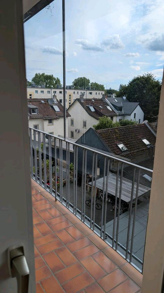 Thumbnail-3 Zimmer Wohnung in Frankfurt Eckenheim ab sofort frei
