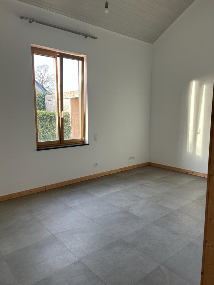 Thumbnail-WOHNUNG HAUSHÄLFTE IN SWISTTAL STRASSFELD ZU VERMIETEN