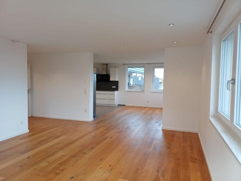 Thumbnail-Hochwertig ausgestattete 5- Zimmer Wohnung!