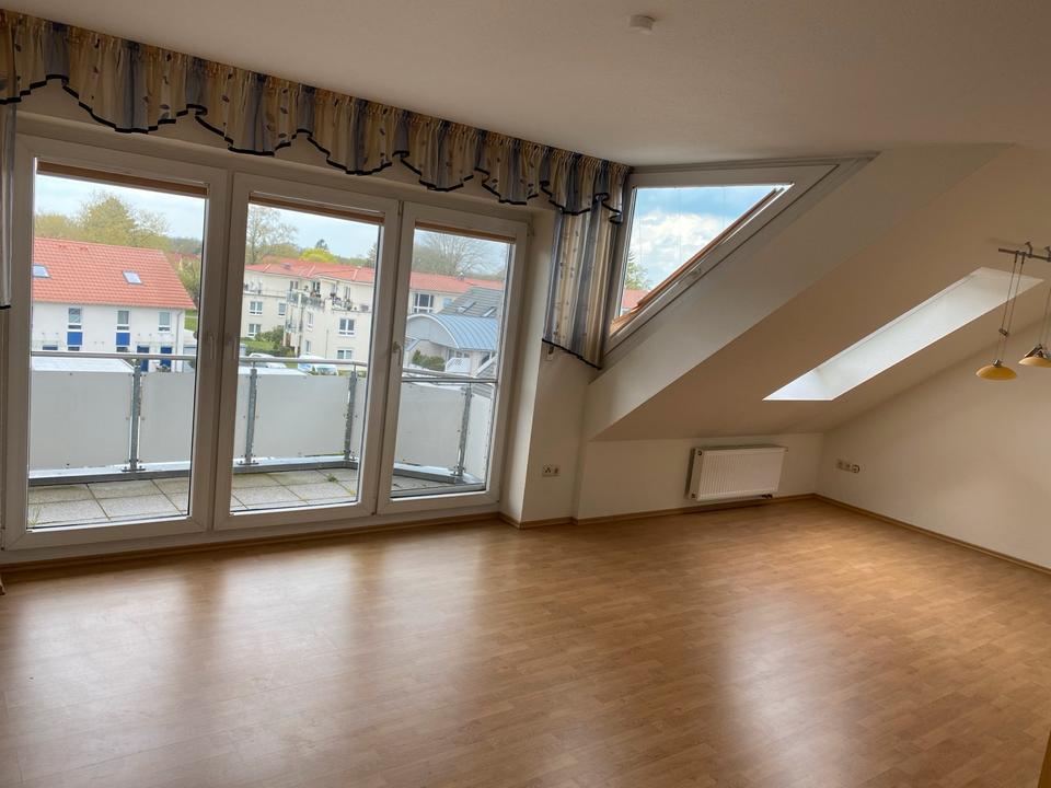 Thumbnail-3-Zimmer DG-Wohnung mit Südbalkon ideal für Single und Paar