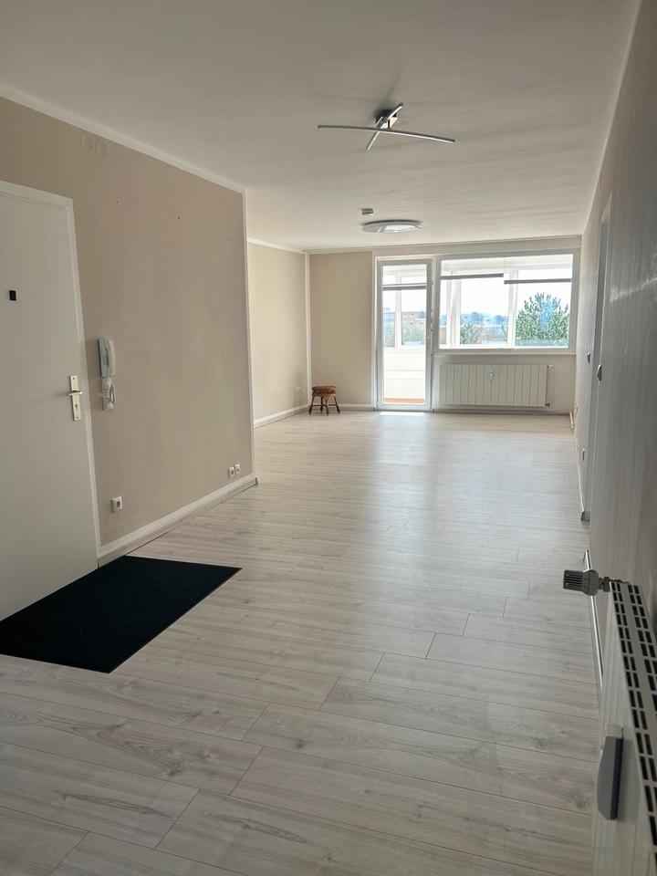 Thumbnail-Helle und warme 3-Zimmer Wohnung mit Fahrstuhl