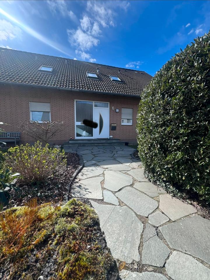 Thumbnail-4-Zimmer-Wohnung (ca. 125 qm) in ruhiger Lage mit Balkon